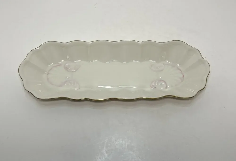 BELLEEK Fine Parian China Georgian Shell Mint 9.5
